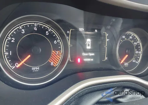 2015 Jeep Cherokee Latitude z USA, uszkodzony, nr VIN 1C4PJMCS8FW749800